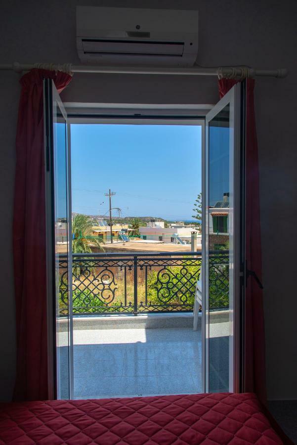 Lazaros Home 1 ปาเลกาสตรอน ภายนอก รูปภาพ