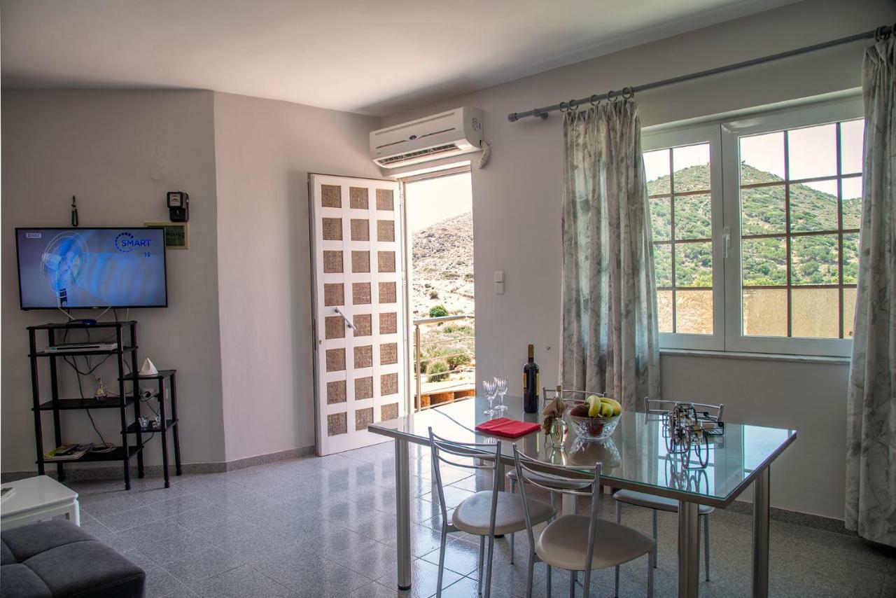 Lazaros Home 1 ปาเลกาสตรอน ภายนอก รูปภาพ